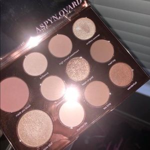 Tarte x Aspyn Ovard pallet